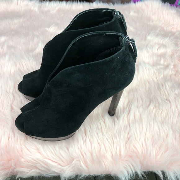 Nine West Shoes - NINE WEST suede ankle peep toe boots 😍
